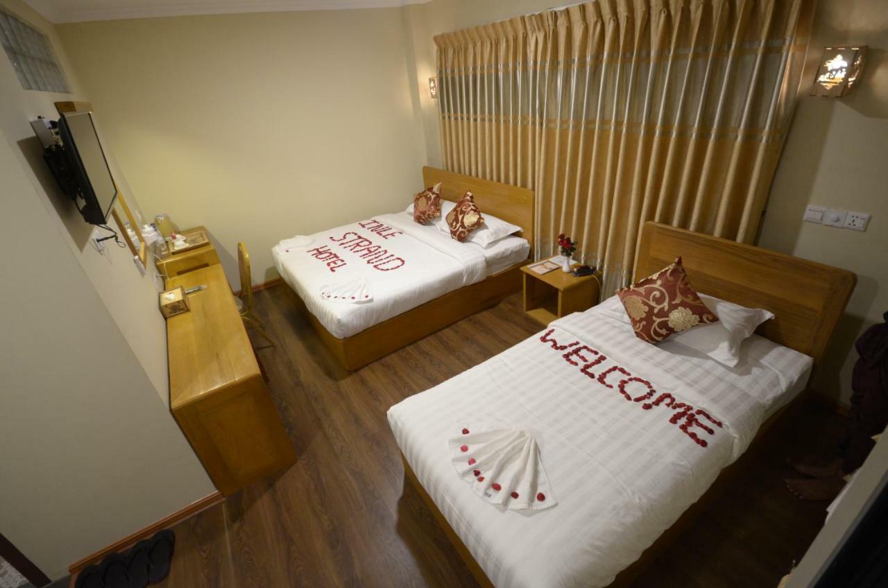 Inle Strand Hotel Ньоншуэ Экстерьер фото
