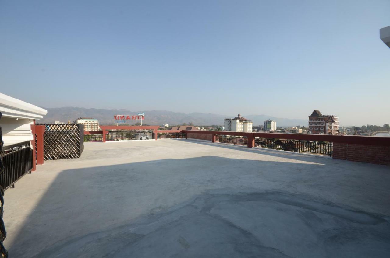 Inle Strand Hotel Ньоншуэ Экстерьер фото