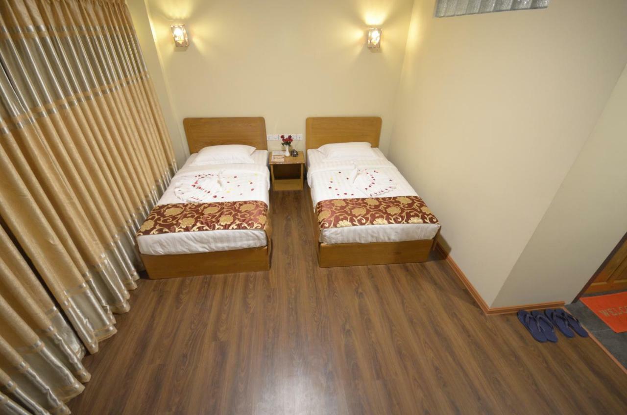 Inle Strand Hotel Ньоншуэ Экстерьер фото